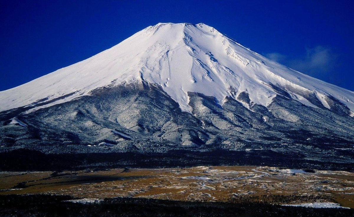 古くから日本人に愛されてきた霊峰 富士山 – STORIA