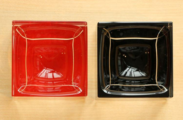 Glass and Lacquer "MASU" sake cup 